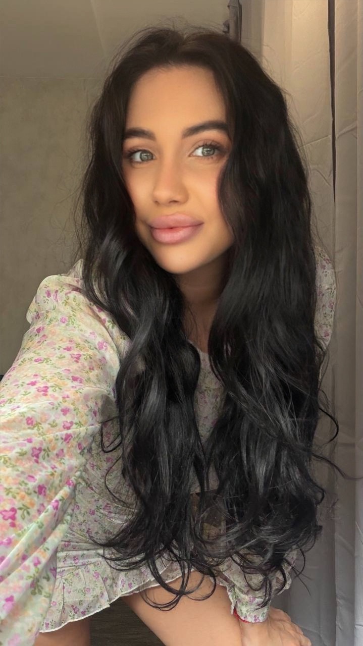 Karina photo 5