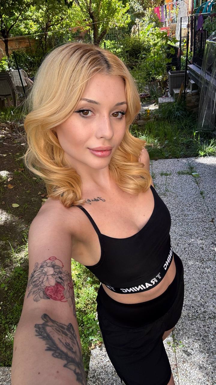 Natalia photo 22